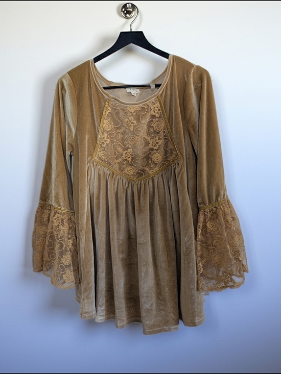 POL Tops - POL Velvet Lace Detail Top in Tan